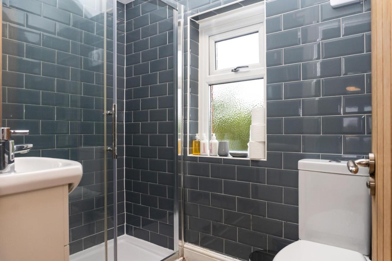 Relaxation By Olauda Sa - 3 Bed House With Free Parking Ferienhaus Bristol